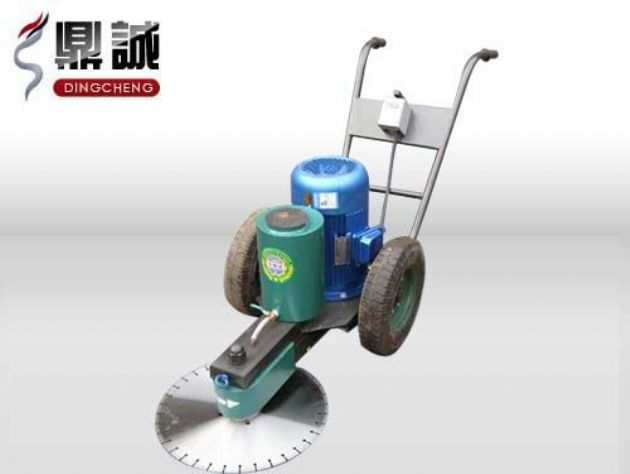 點(diǎn)擊查看詳細(xì)信息<br>標(biāo)題：手推式切樁機(jī) 閱讀次數(shù)：11902