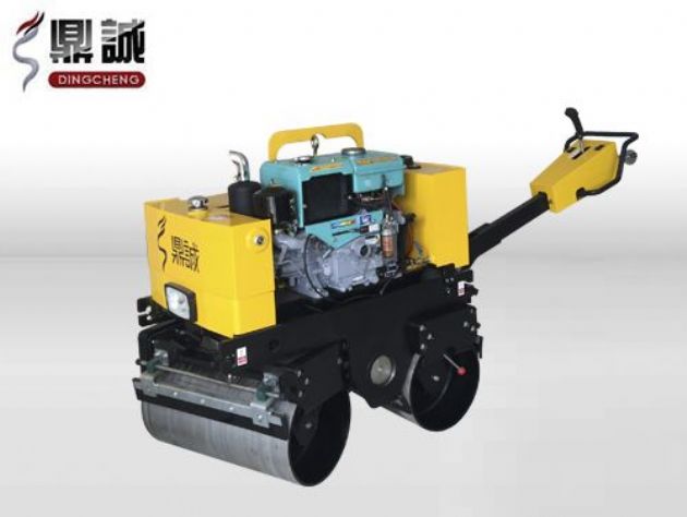 點(diǎn)擊查看詳細(xì)信息<br>標(biāo)題：DC-840-I全液壓手扶雙鋼輪壓路機(jī) 閱讀次數(shù)：13013