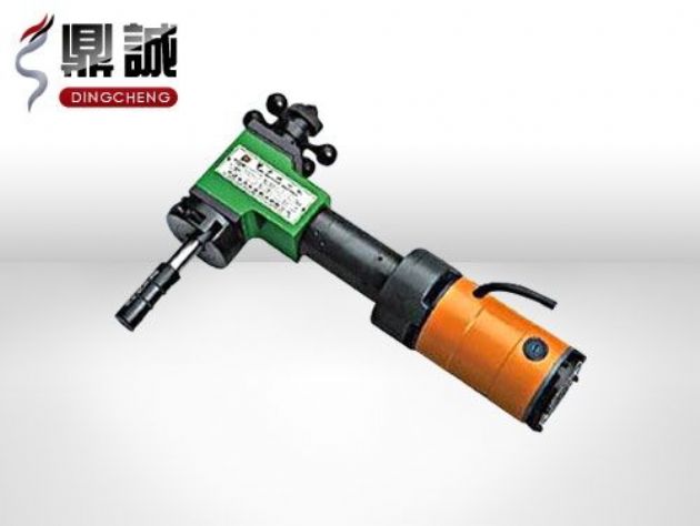點擊查看詳細信息<br>標題：T型內(nèi)漲式管子坡口機 閱讀次數(shù)：4427