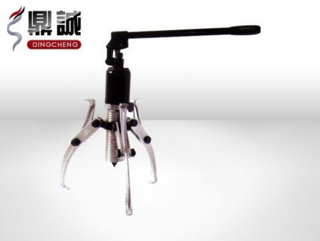 點(diǎn)擊查看詳細(xì)信息<br>標(biāo)題：整體式液壓拉馬 閱讀次數(shù)：4620