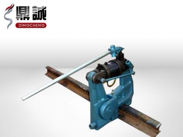 點(diǎn)擊查看詳細(xì)信息<br>標(biāo)題：液壓鋼軌擠孔機(jī) 閱讀次數(shù)：4232
